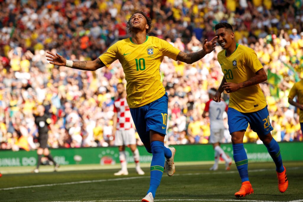 Kỹ thuật đá bóng đỉnh cao của Neymar