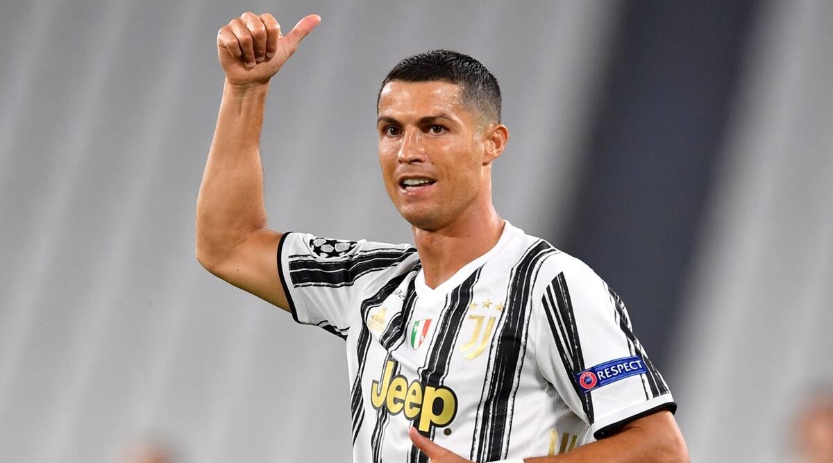 Ronaldo được chuyển nhượng sang CLB Real Madrid với mức giá ngất ngưỡng