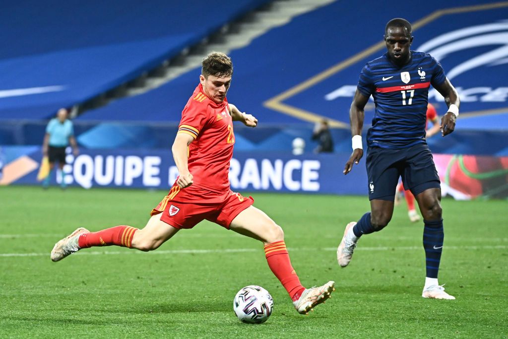 Pháp dành chiến thắng 3-0